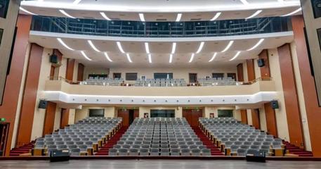 黔東南州文化劇場盛大啟用，惠民好戲連臺點亮群眾文化生活